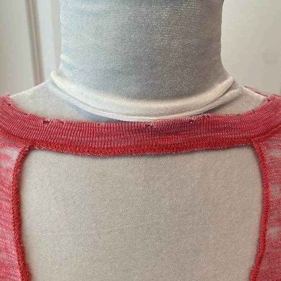 We The Free Distressed T-Shirt sz M - Picture 3 of 8